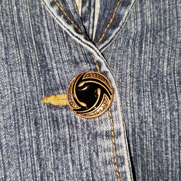 Arizona Jean Jacket - Picture 4 of 4